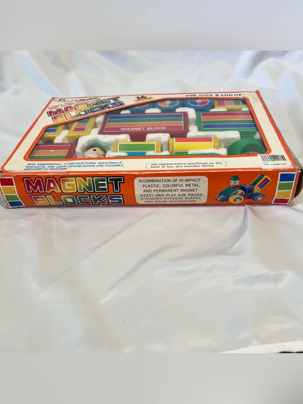 Vintage Rainbow Magnetic Blocks 16 Piece Toy Set Complete w/ Original Box